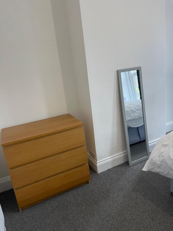 Lovely Room In Bristol 5 Exterior foto